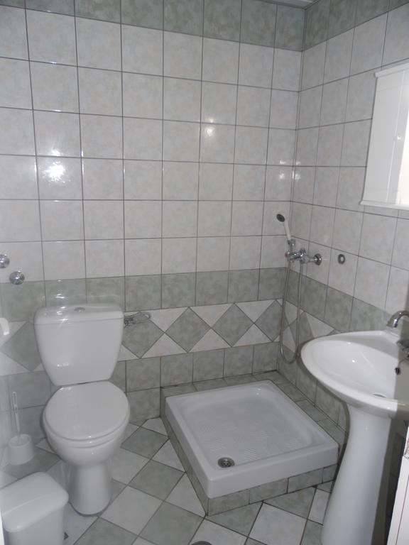 Tellis Holiday Rooms Moraitika Habitación foto