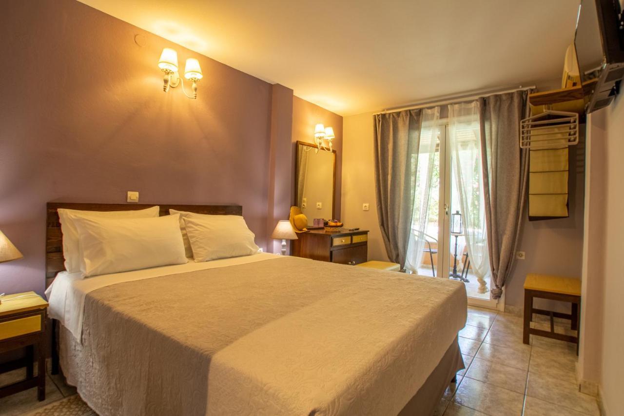 Tellis Holiday Rooms Moraitika Exterior foto